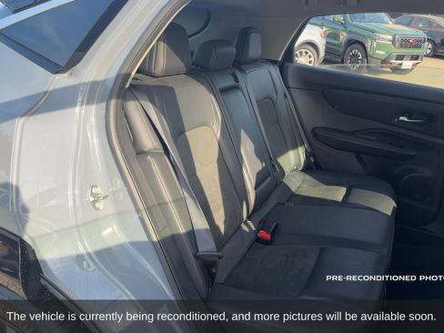 Used 2024 Nissan Ariya FWD image 13