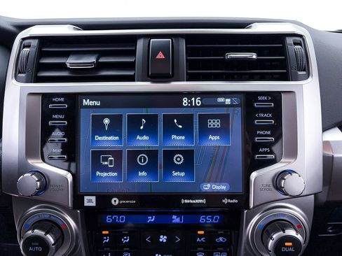 Used 2022 Toyota 4Runner Limited AWD/4WD image 23