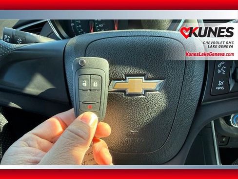 Used 2018 Chevrolet Trax LS image 39