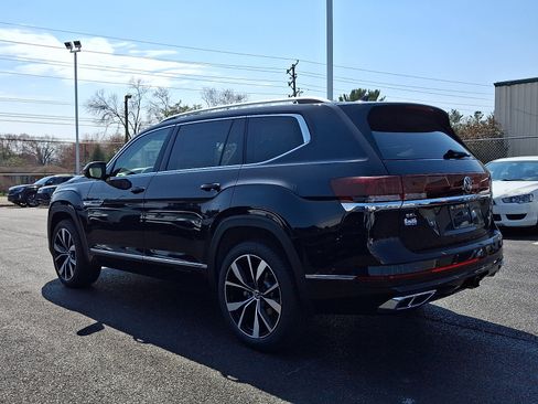 New 2026 Volkswagen Atlas SEL Premium R-Line AWD/4WD image 3