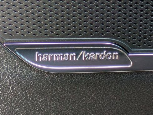 Used 2024 Kia Sportage SX image 32