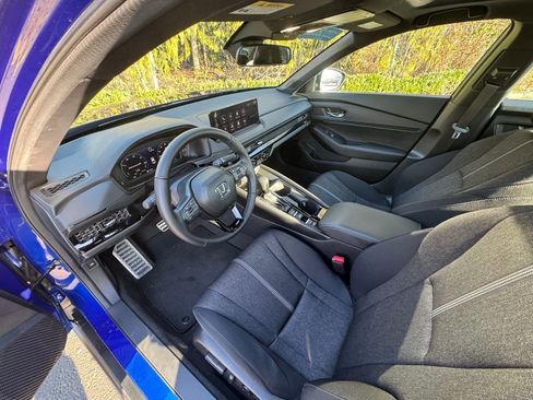 Certified 2025 Honda Accord Sport image 3