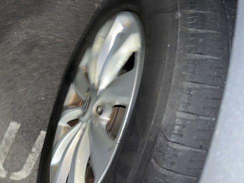 Used 2018 Chrysler Pacifica Touring Plus image 12