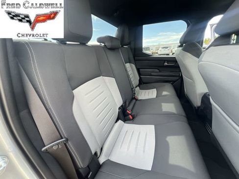 Used 2025 Toyota Tacoma TRD Off-Road image 26