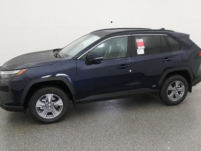 New 2025 Toyota RAV4 XLE w/ Convenience Package