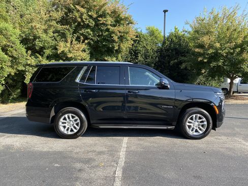 Used 2025 Chevrolet Tahoe LT AWD/4WD image 10
