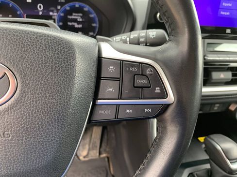 Used 2024 Toyota Grand Highlander AWD image 31