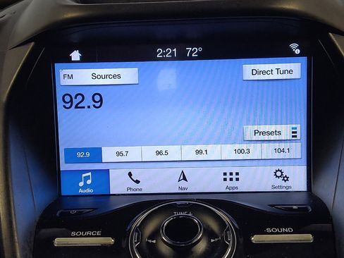Used 2018 Ford Escape Titanium AWD/4WD image 25
