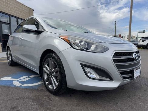 Used 2016 Hyundai Elantra GT w/ Option Group 02 image 3