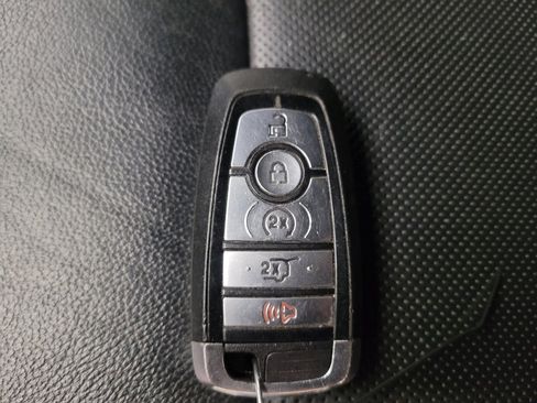 Used 2020 Ford Explorer Limited w/ Class III Trailer Tow Package image 32