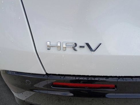 Used 2027 Honda HR-V EX-L image 19