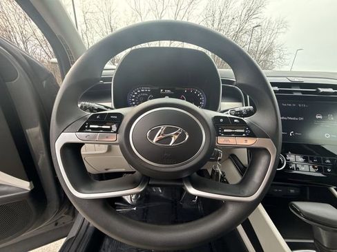 Certified 2024 Hyundai Tucson SE image 14