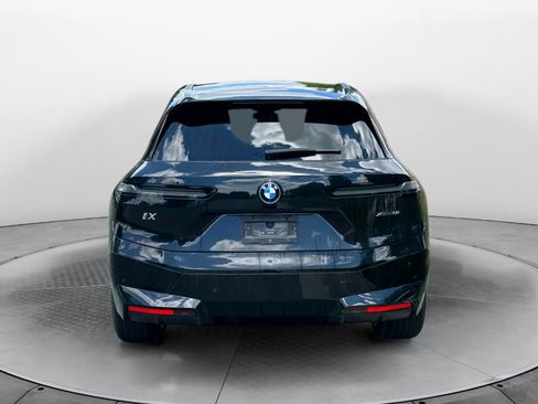 Used 2024 BMW iX xDrive50 w/ Sport Package AWD/4WD image 6