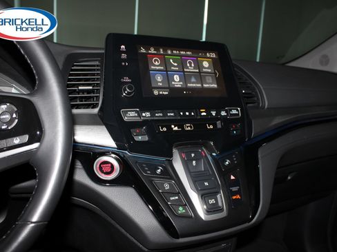 Certified 2024 Honda Odyssey Touring image 19