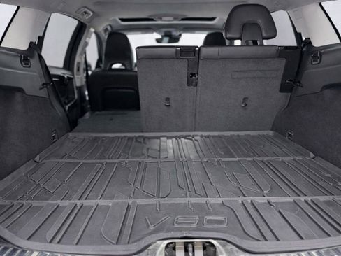 Used 2017 Volvo V60 T5 Cross Country w/ Convenience Package image 27