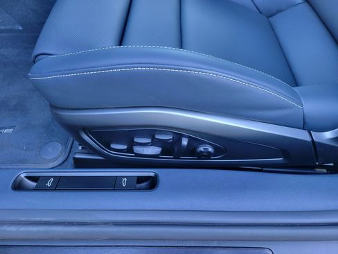 Certified 2026 Porsche 911 Carrera GTS image 25