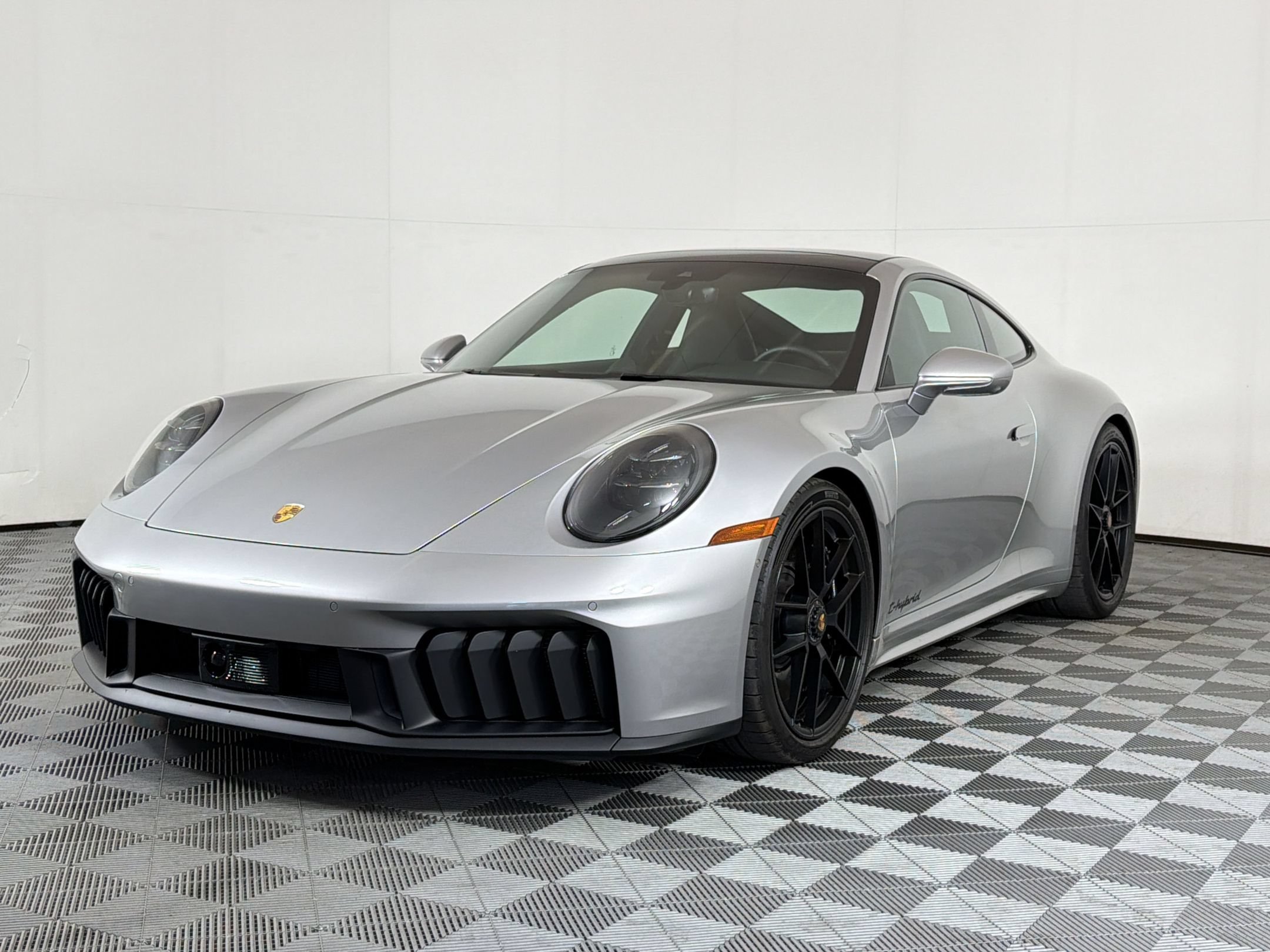 Certified 2026 Porsche 911 Carrera GTS RWD image 1