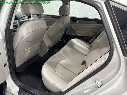 Used 2016 Hyundai Sonata SE image 9