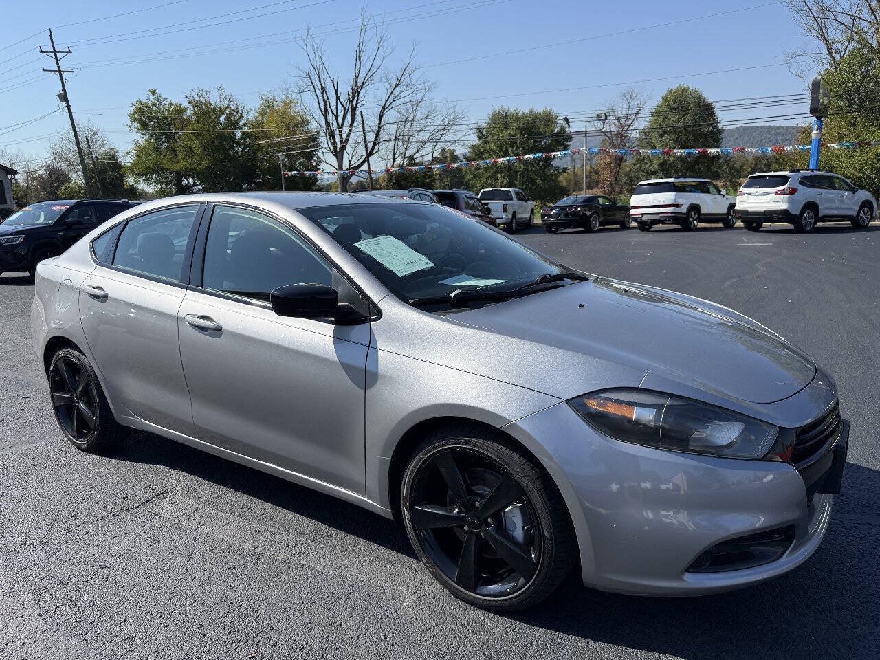 Used 2016 Dodge Dart SXT w/ Rallye Appearance Group FWD image 1