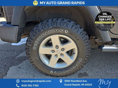 Used 2016 Jeep Wrangler Unlimited Sport w/ Quick Order Package 24S AWD/4WD image 32