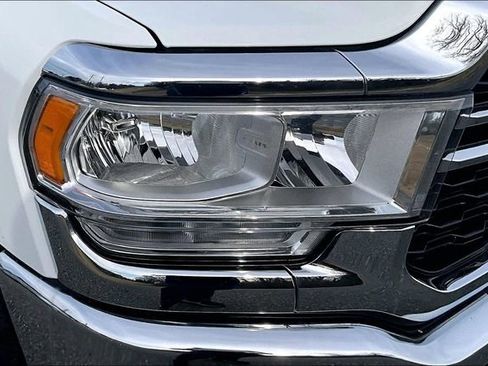 Used 2024 RAM 2500 Big Horn image 30