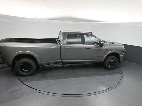 New 2026 RAM 3500 Limited AWD/4WD image 29