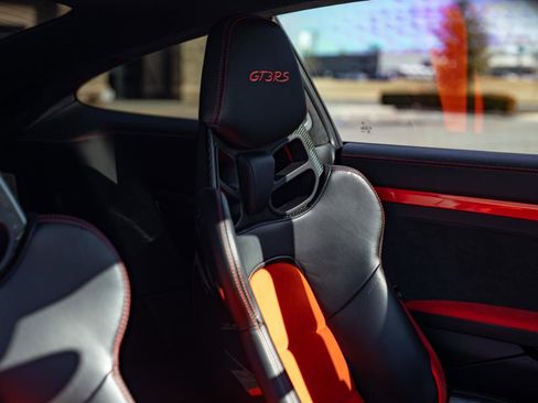 Used 2016 Porsche 911 GT3 RS image 32