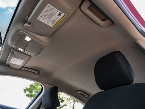 Used 2018 Ford Fusion SE w/ Fusion SE Technology Package image 26