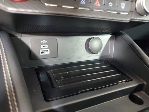 Used 2024 Ford Mustang GT Premium image 21