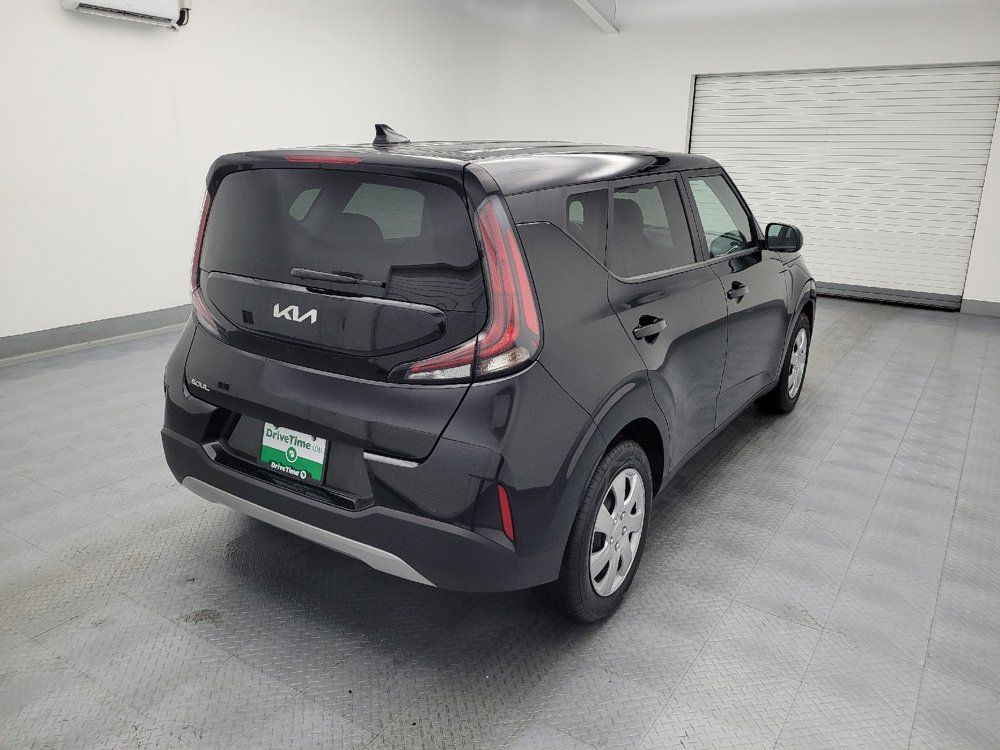 Used 2023 Kia Soul LX FWD image 9