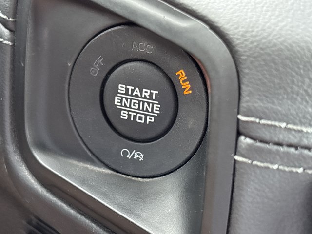 Used 2024 Jeep Wrangler Unlimited Rubicon w/ Technology Group AWD/4WD image 27