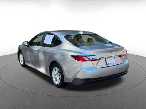 Used 2025 Toyota Camry LE image 14