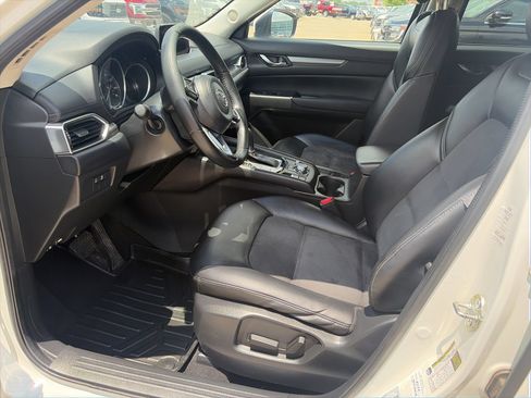 Used 2018 MAZDA CX-5 Touring FWD image 11