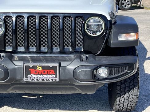 Used 2022 Jeep Wrangler Unlimited Sport AWD/4WD image 8