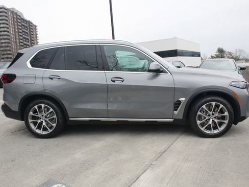 New 2026 BMW X5 xDrive50e w/ Executive Package image 10