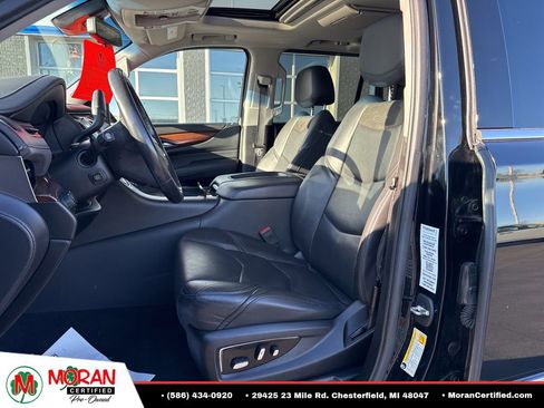 Used 2019 Cadillac Escalade Premium Luxury AWD/4WD image 13