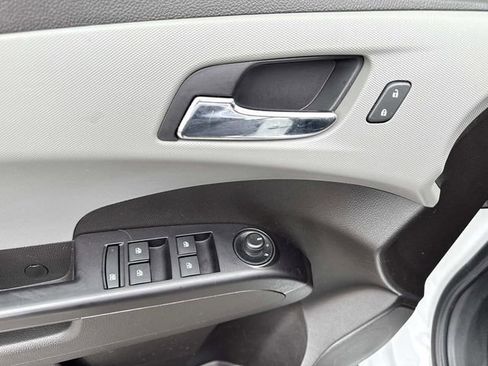 Used 2020 Chevrolet Sonic LT w/ Convenience Package image 19