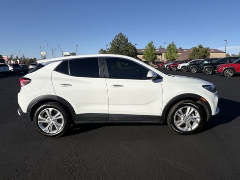 Used 2023 Buick Encore GX Preferred w/ Cold Weather Comfort Package FWD image 7