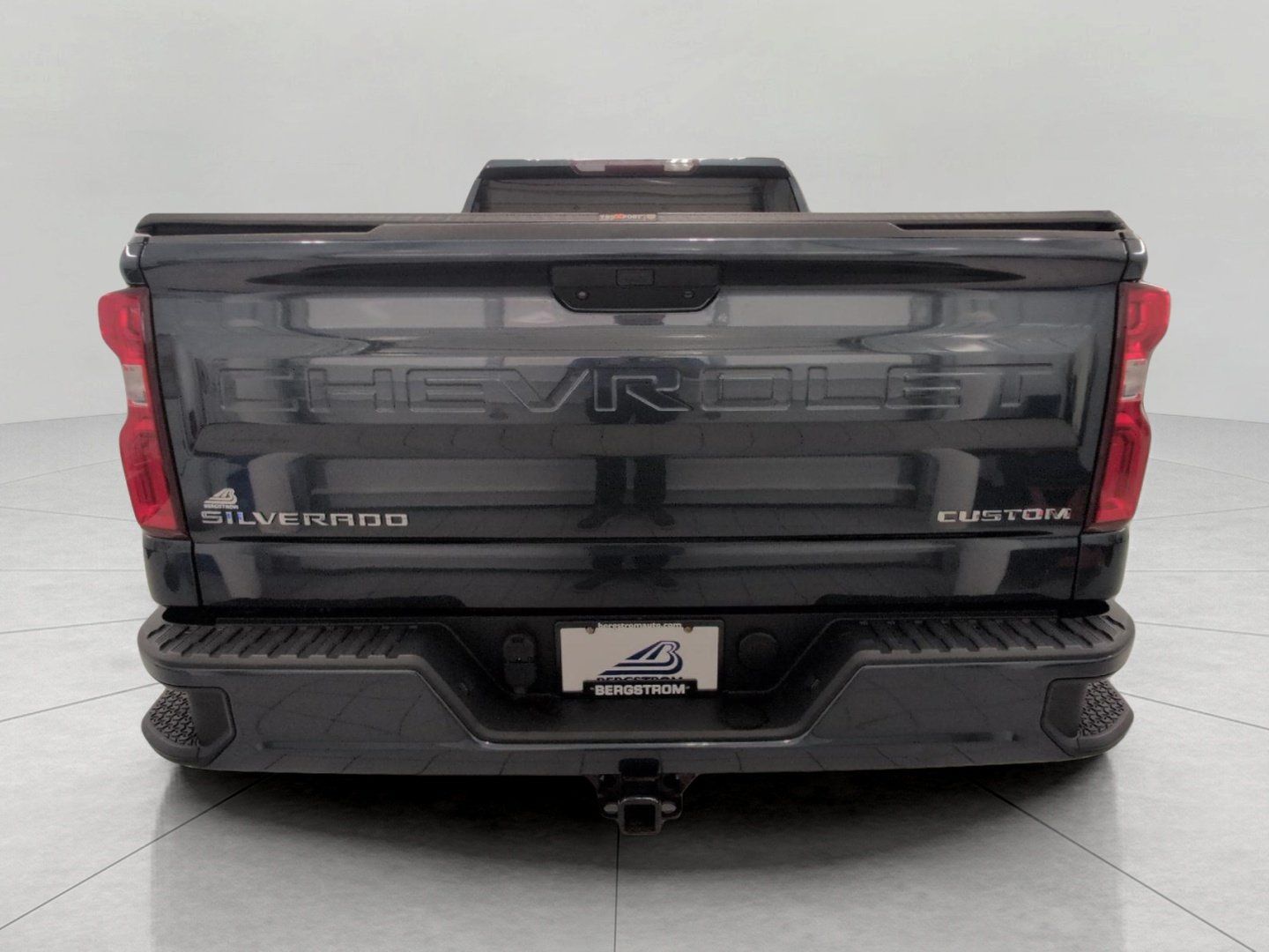 Used 2019 Chevrolet Silverado 1500 Custom w/ Custom Value Package AWD/4WD image 23