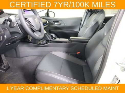 Used 2025 Toyota Prius AWD image 52