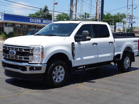 Used 2024 Ford F250 XLT AWD/4WD image 1