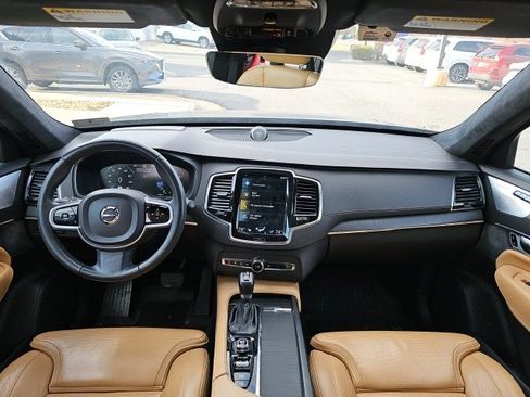 Used 2021 Volvo XC90 T6 Inscription w/ Lounge Package image 7