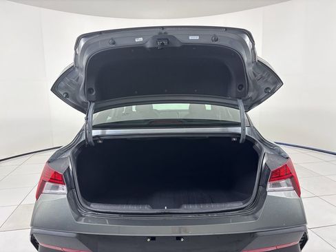 New 2025 Hyundai Elantra SEL FWD image 23