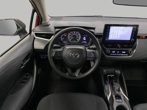 Used 2022 Toyota Corolla LE FWD image 13
