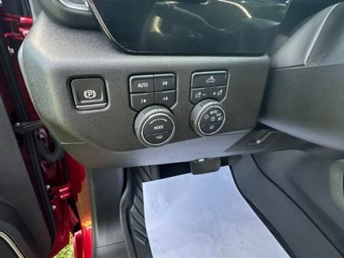 Used 2025 Chevrolet Silverado 1500 RST AWD/4WD image 15