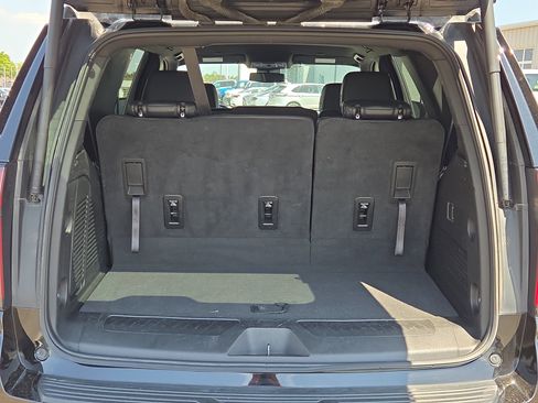 Used 2024 Chevrolet Tahoe LT AWD/4WD image 15