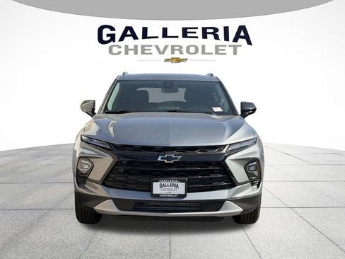 New 2026 Chevrolet Blazer LT w/ Convenience Package FWD image 3