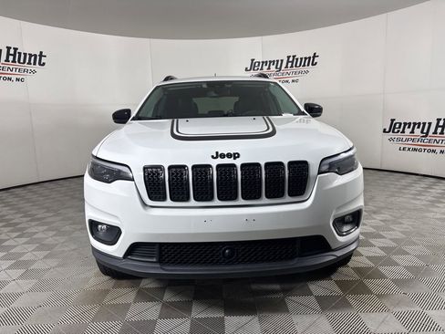 Used 2022 Jeep Cherokee Latitude w/ Sun & Sound Group AWD/4WD image 2