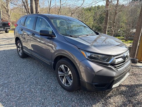 Used 2017 Honda CR-V LX image 7