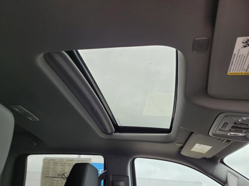 New 2026 Chevrolet Silverado 1500 LT Trail Boss w/ LT Trail Boss Premium Package AWD/4WD image 7